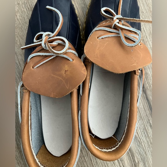 L.L.Bean Waterproof Bean Boot Moc Low duck 9 - Picture 6 of 8
